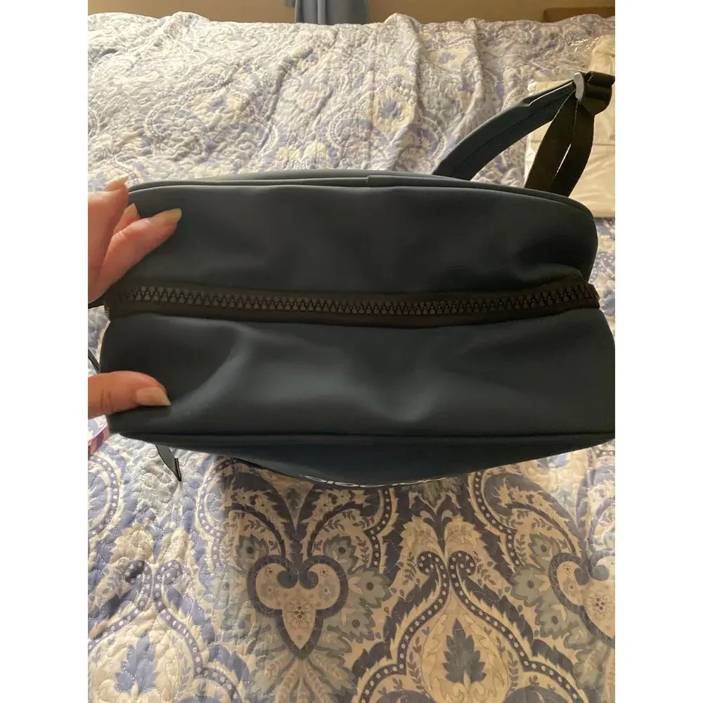 OGIO nwot logan